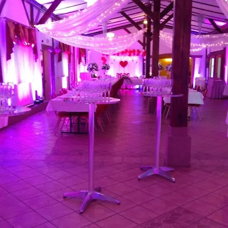 여관 Eljan-centrum Noclegowe 올슈틴